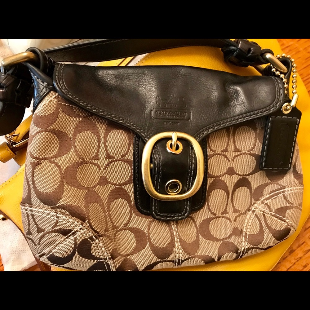 Brown Coach Logo small purse, super cute!